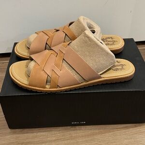 NWT Sorel Ella Slide Sandals, Beige Tan Leather, Size 9!